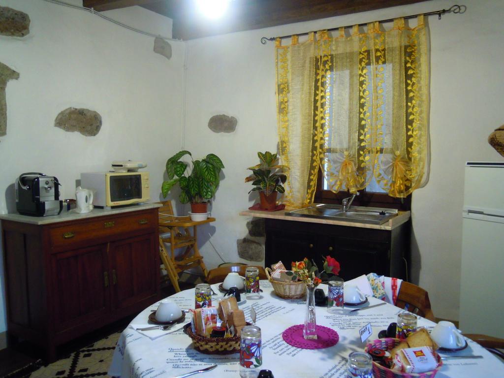 Casa Castori Bed & Breakfast Macomer Exterior photo