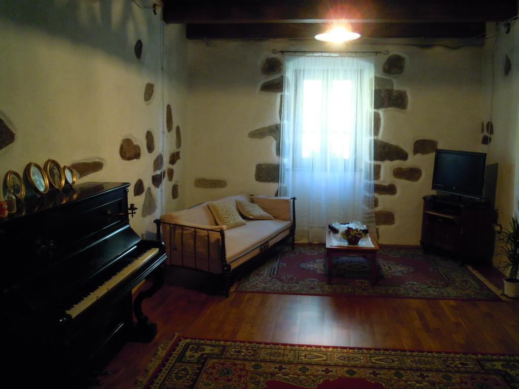 Casa Castori Bed & Breakfast Macomer Exterior photo