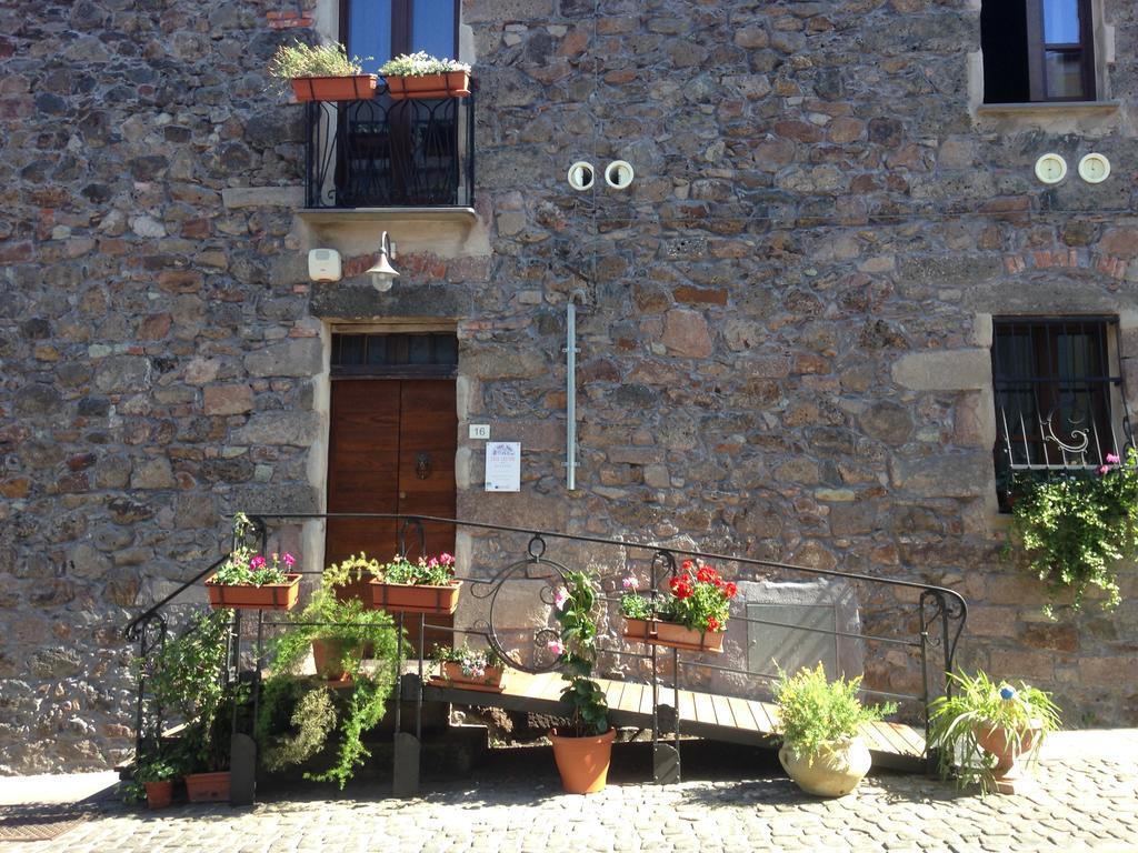 Casa Castori Bed & Breakfast Macomer Exterior photo